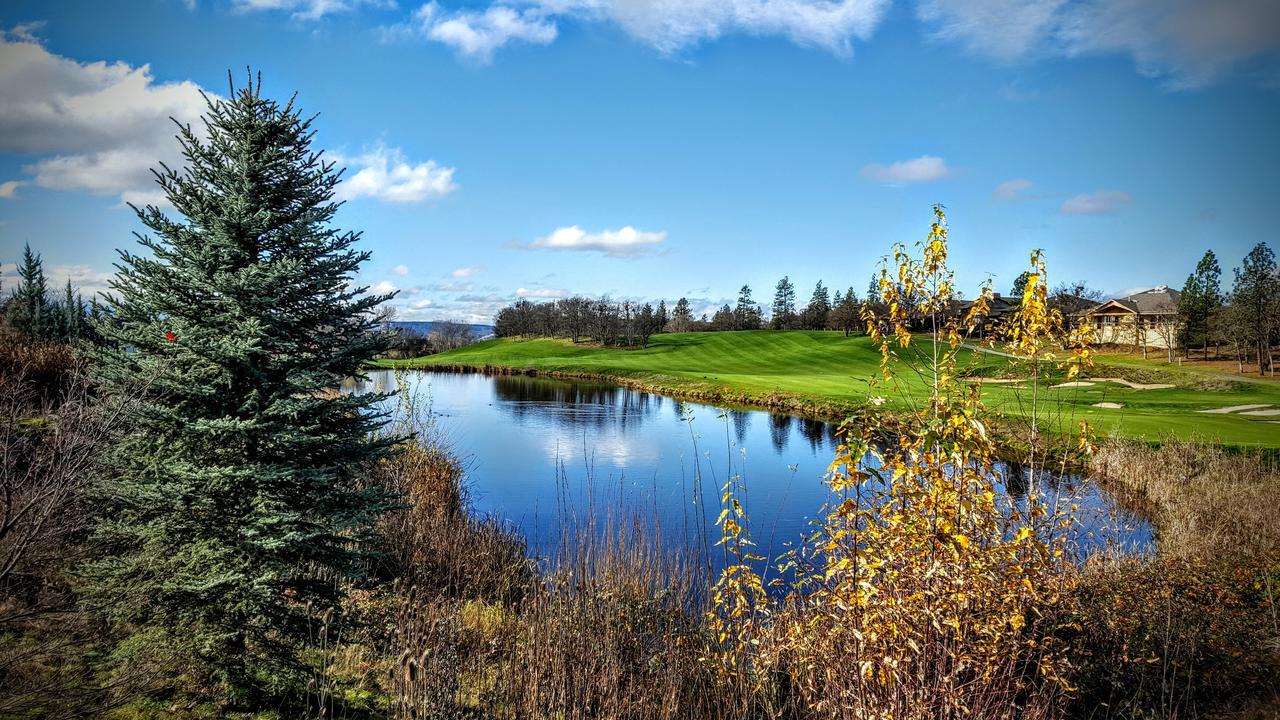 Resort At Eagle Point Golf Club Lodging 外观 照片