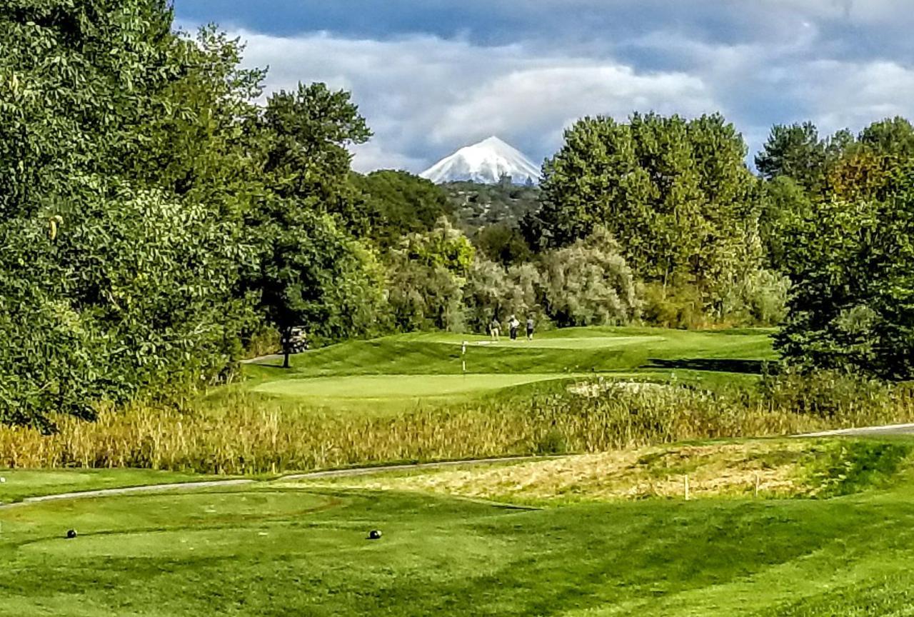 Resort At Eagle Point Golf Club Lodging 外观 照片